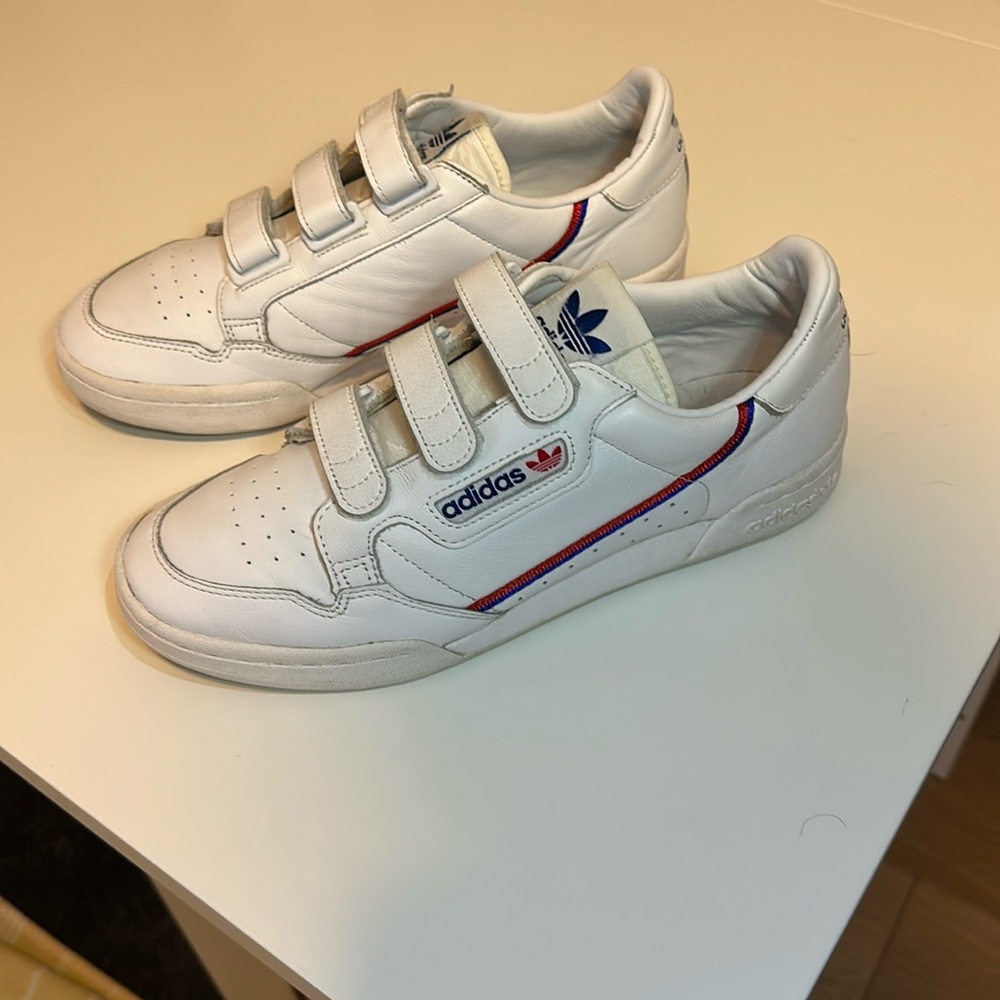 Adidas continental 80 Velcro Sneaker. Size 10 women’s